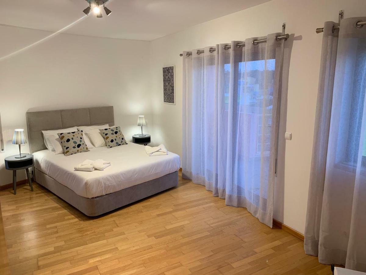 Appartement Penthouse 160sqm Wide Terraces Pool View & Private Hot Tub & Parking Albufeira