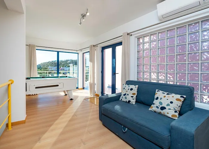 Penthouse 160Sqm Wide Terraces Pool View & Private Hot Tub & Parking